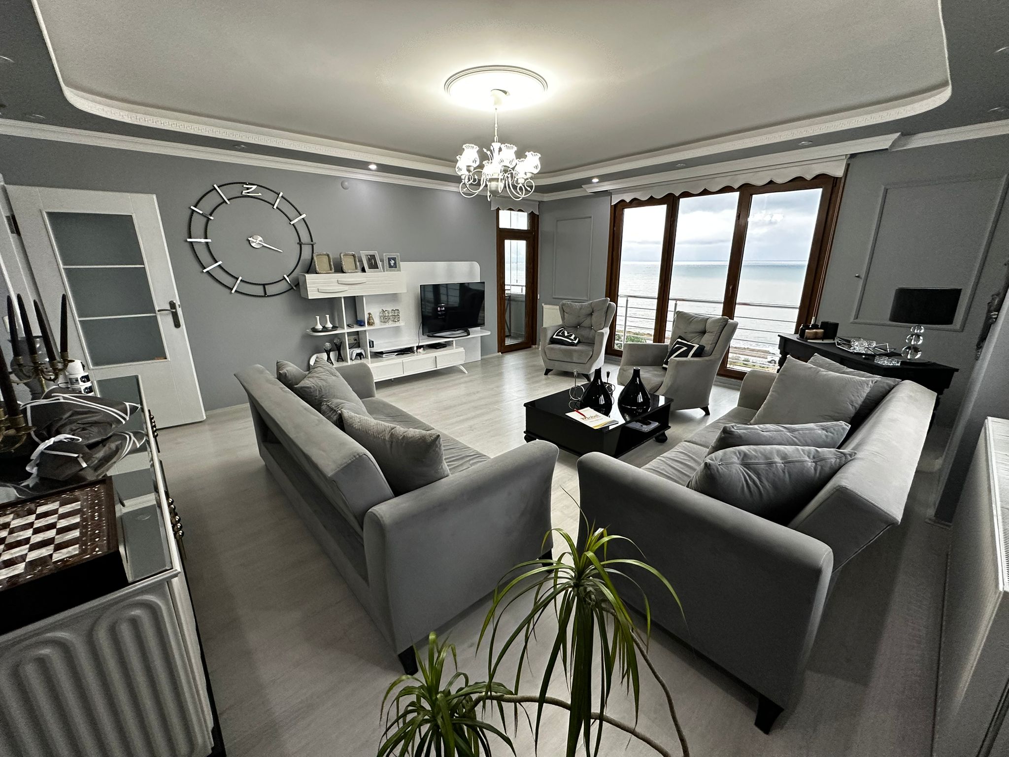 MABEL GAYRİMENKUL/VAKFIKEBİR SİTE İÇİ 240 M2 SATILIK 6+1 DUBLEKS